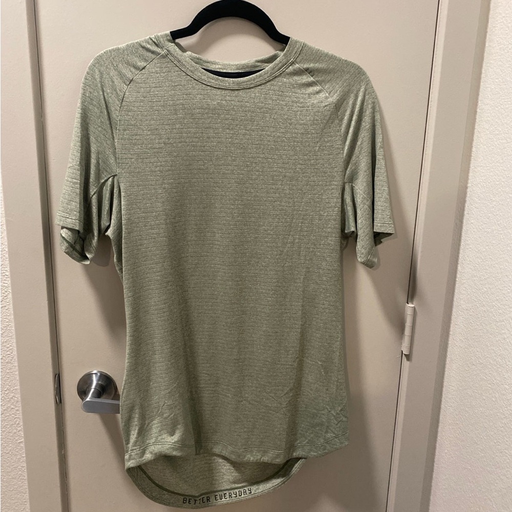 lululemon athletica Green Short Sleeve Tee